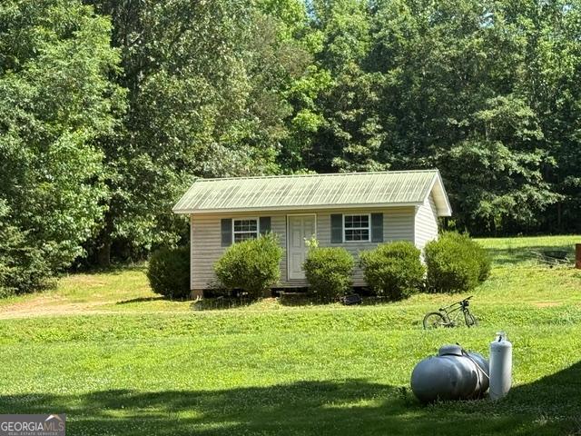 180 Dixon Road Property Photo 5