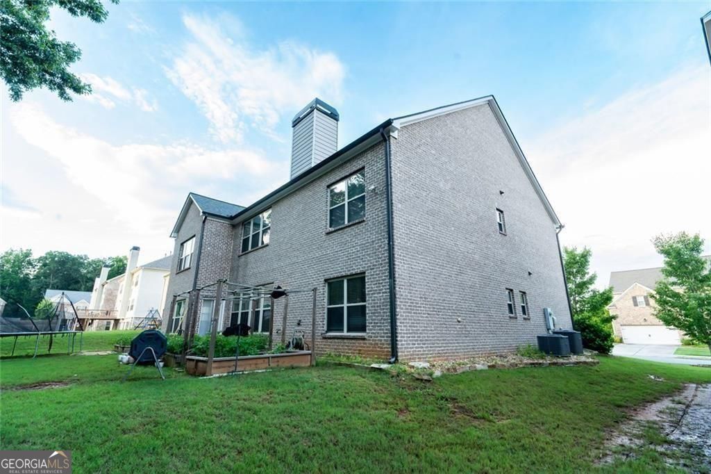 1045 Wesbourough Pl Property Photo 29