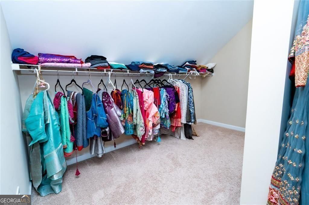 1045 Wesbourough Pl Property Photo 97