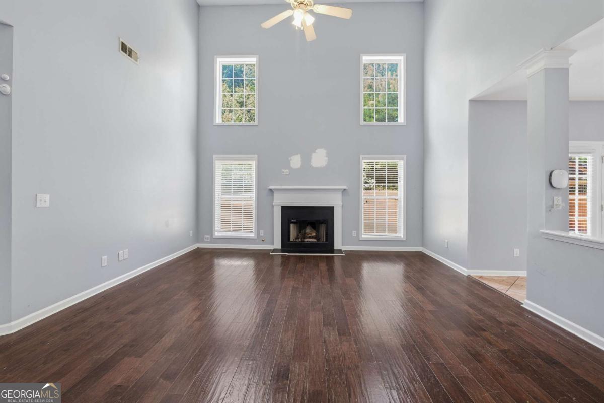 5835 Buckner Creek Drive Se Property Photo 9
