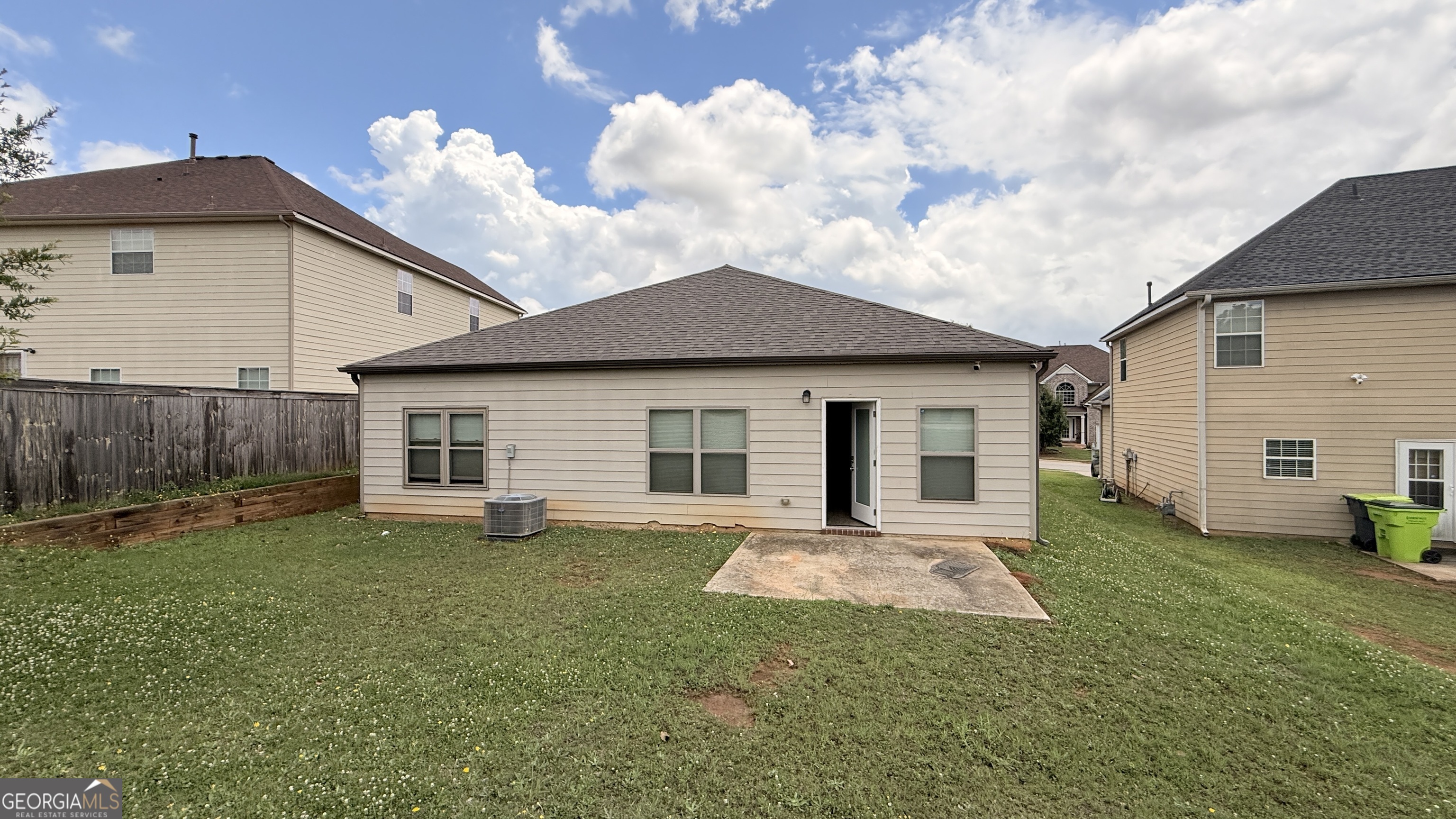 2357 Cornell Circle Property Photo 18