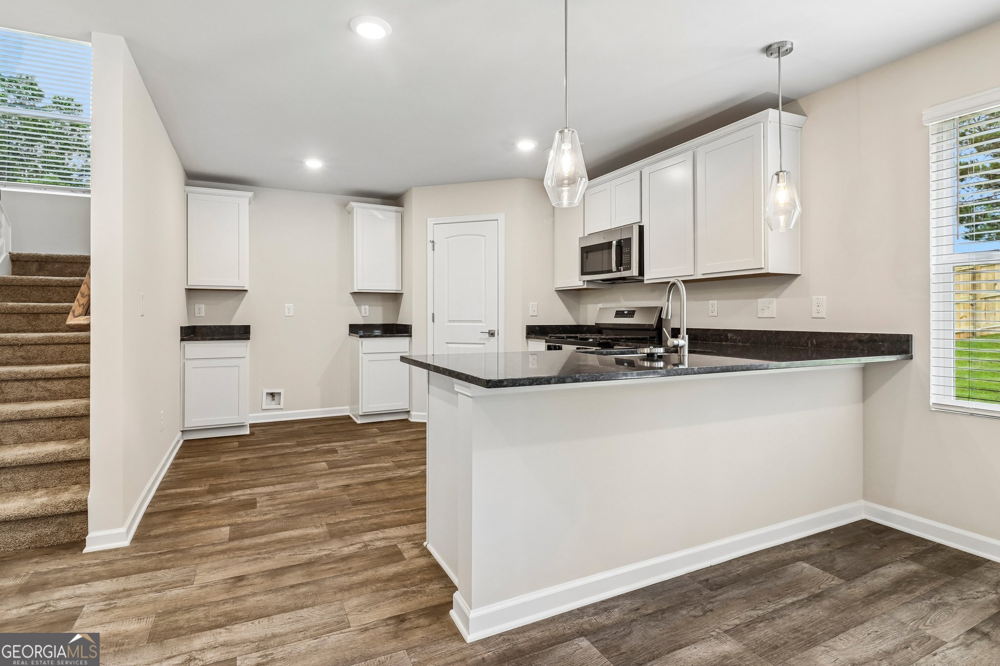106 Shenandoah Lane Property Photo 8