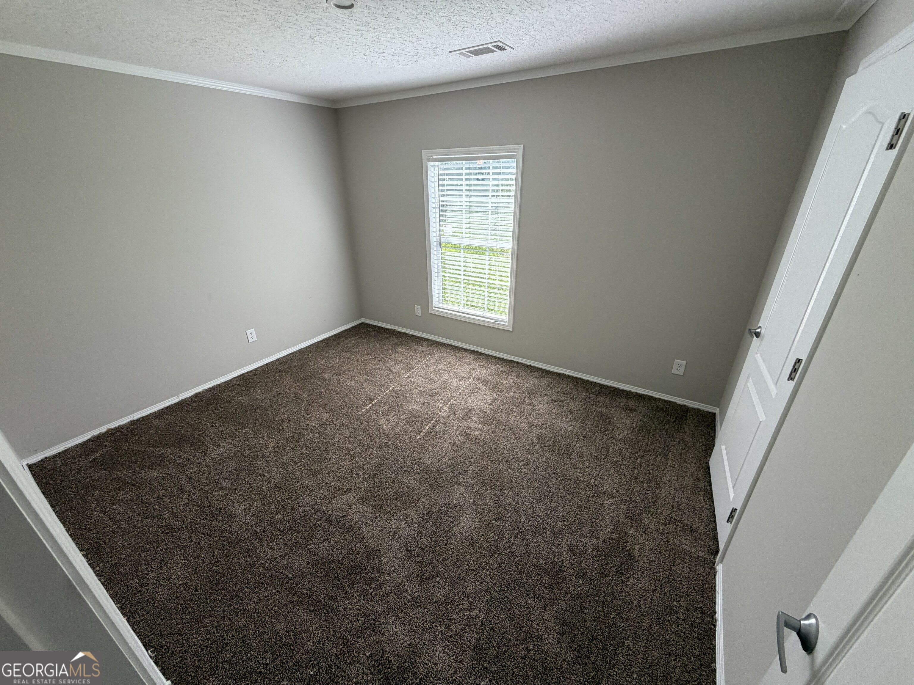370 Railroad Property Photo 2