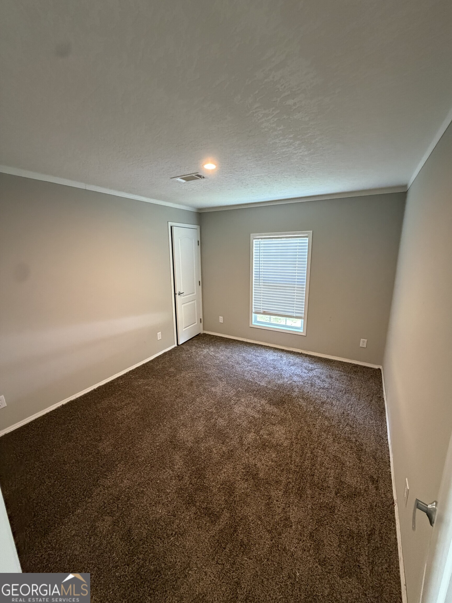 370 Railroad Property Photo 3