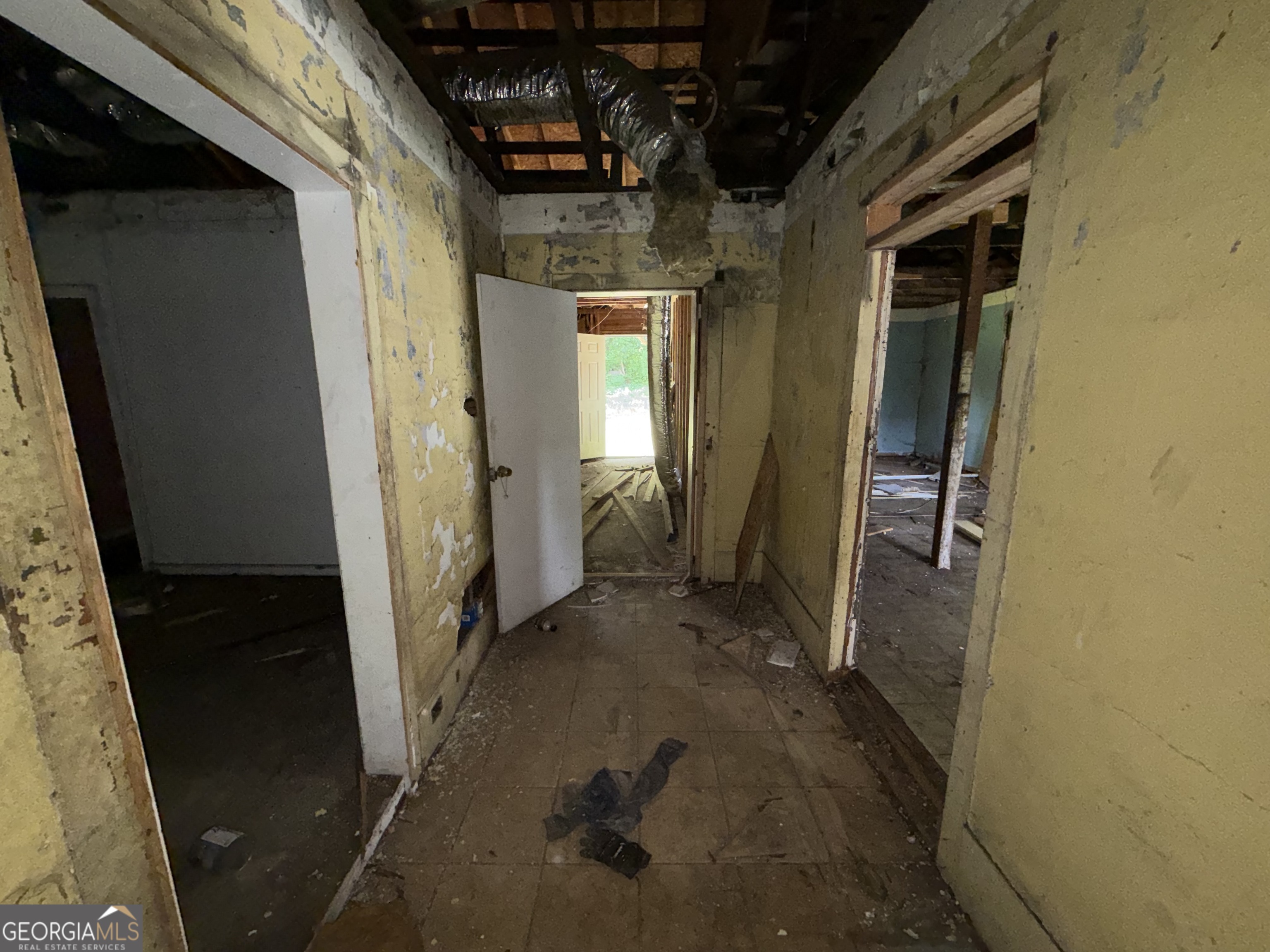 523 E Solomon Street Property Photo 9