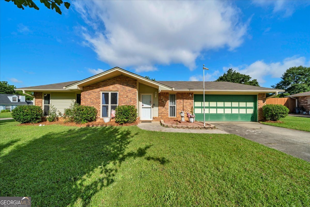 209 Lazy H Lane Property Photo 1