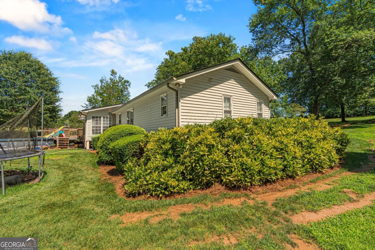 3880 Tanners Mill Road Property Photo 8