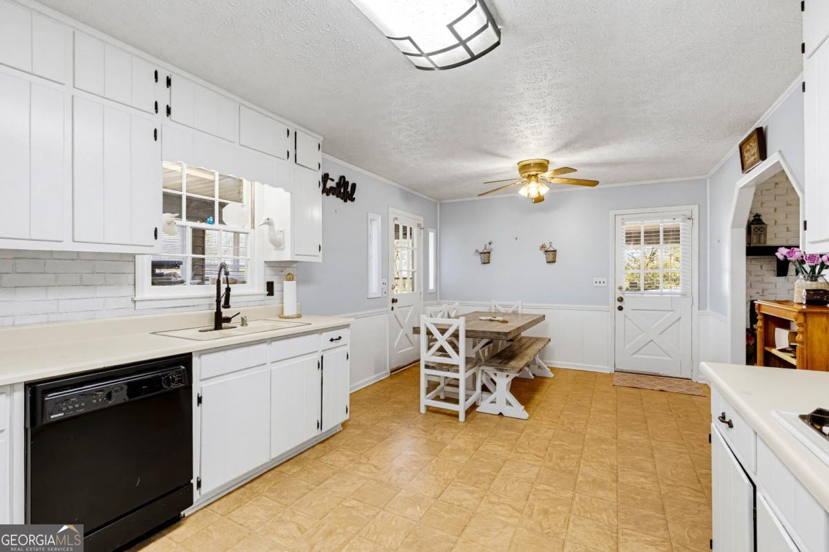 3880 Tanners Mill Road Property Photo 18
