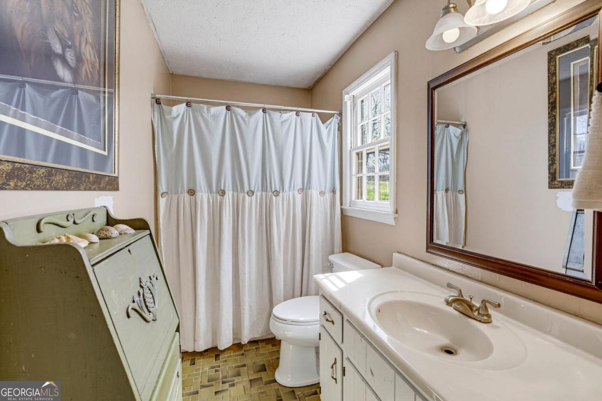 3880 Tanners Mill Road Property Photo 31