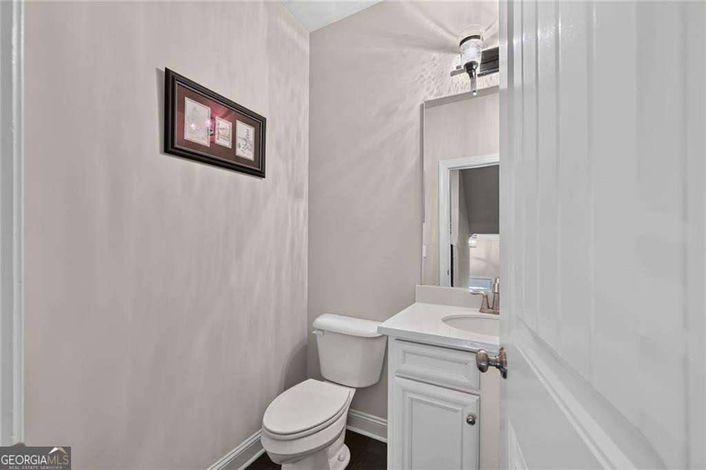 564 Henry Drive Property Photo 11