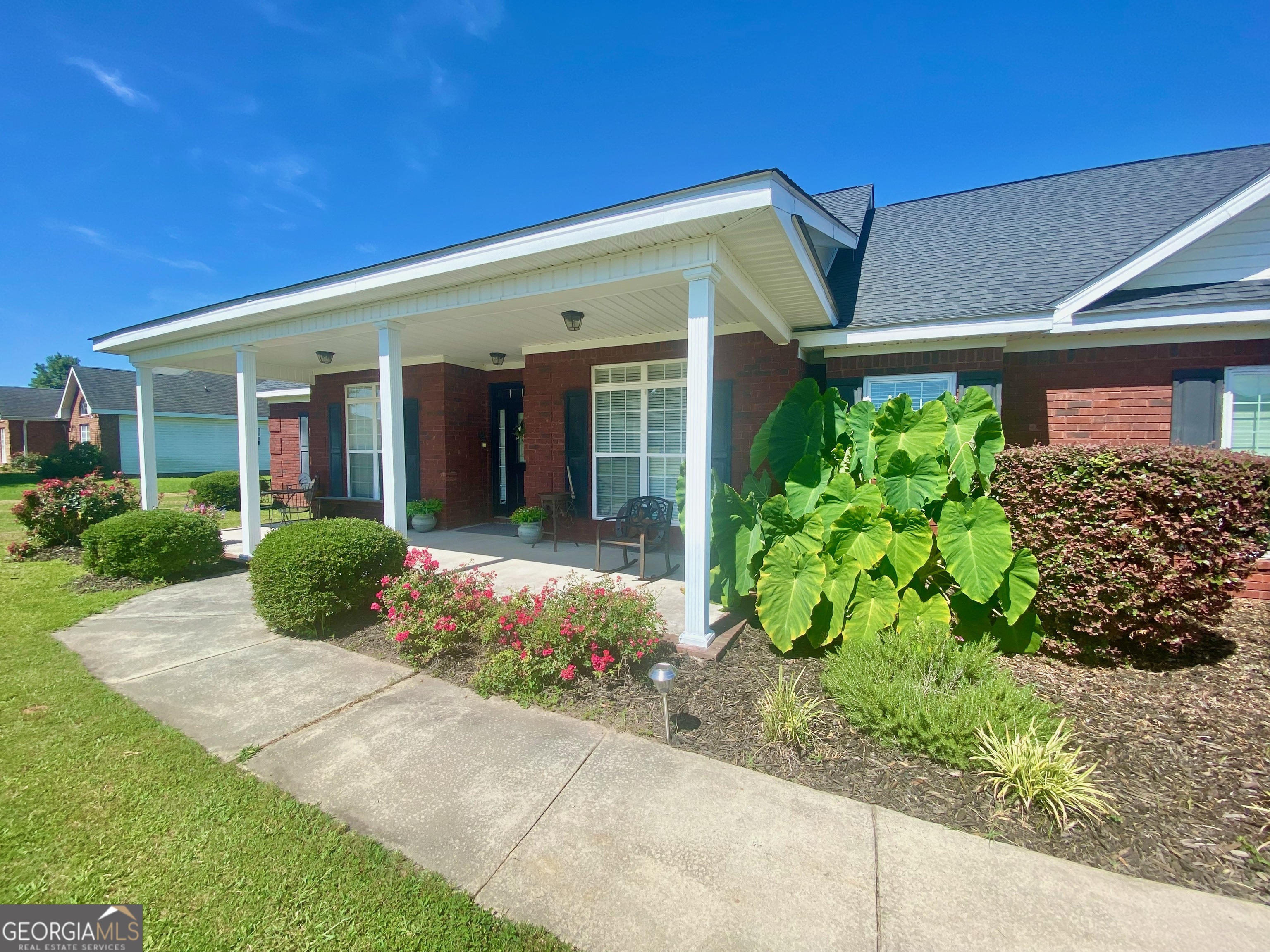 304 Dixieland Drive Property Photo 2