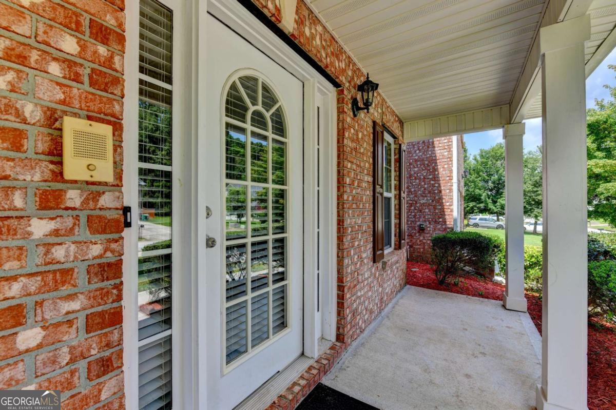 5187 Miller Woods Trail Property Photo 4