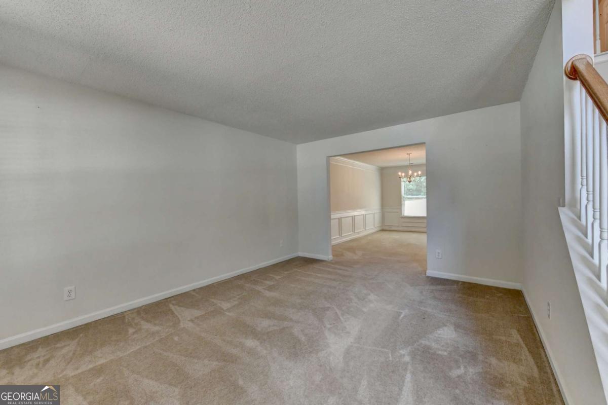 5187 Miller Woods Trail Property Photo 12