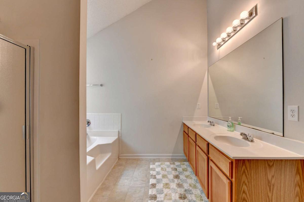 5187 Miller Woods Trail Property Photo 51