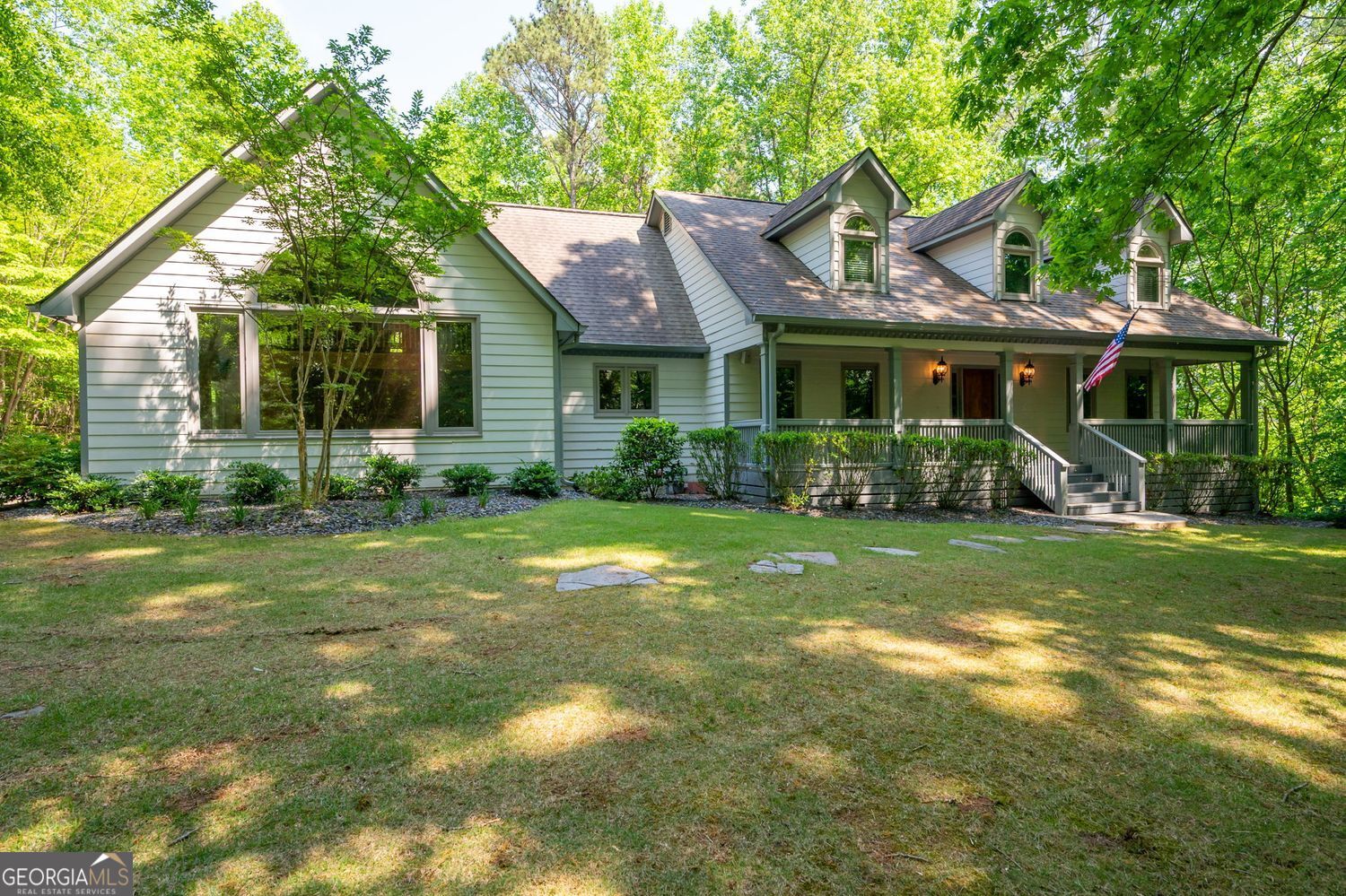 465 Willowbrook Drive Se Property Photo 1