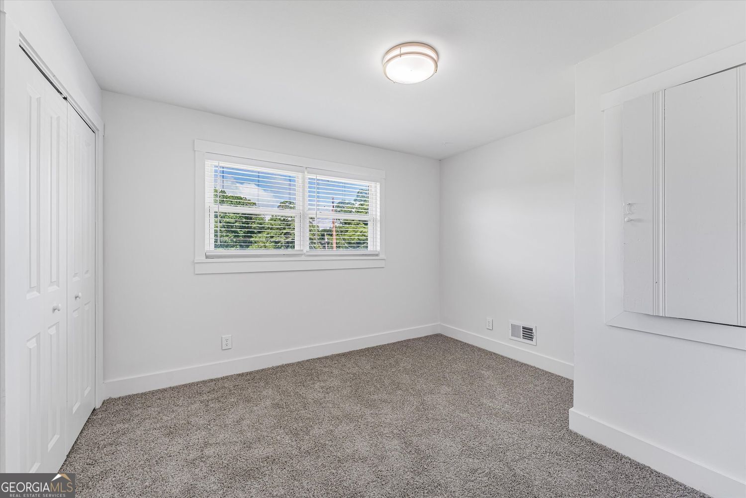 2044 Yucca Drive Property Photo 20
