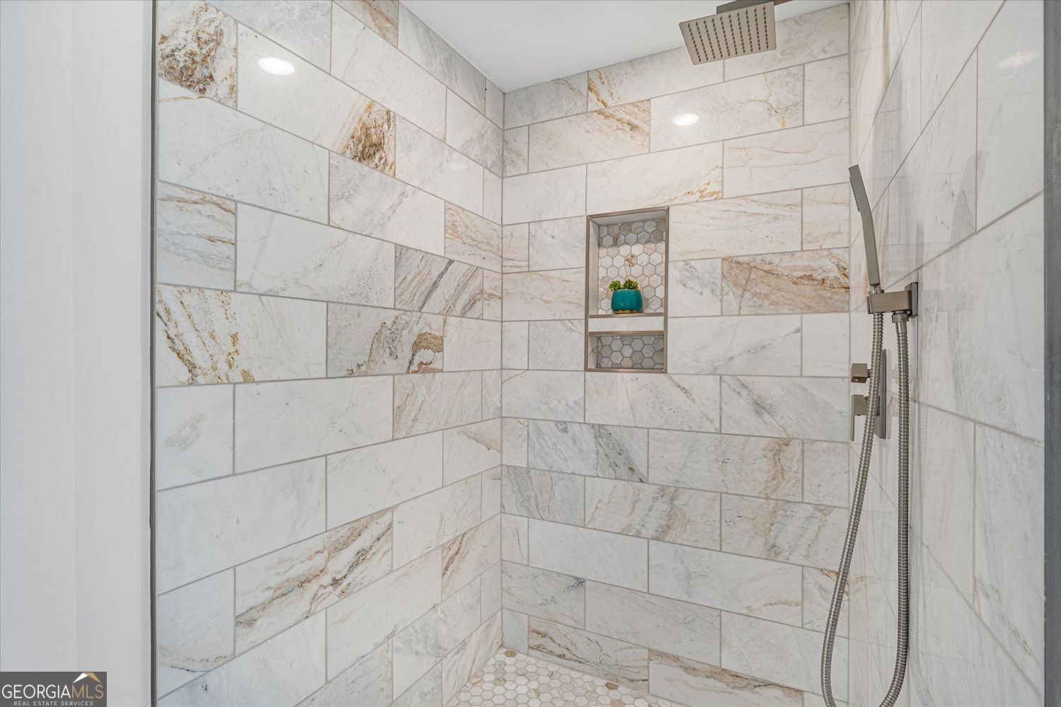2044 Yucca Drive Property Photo 41