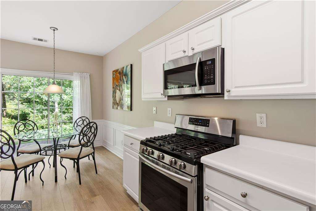 120 Regent Place Property Photo 10