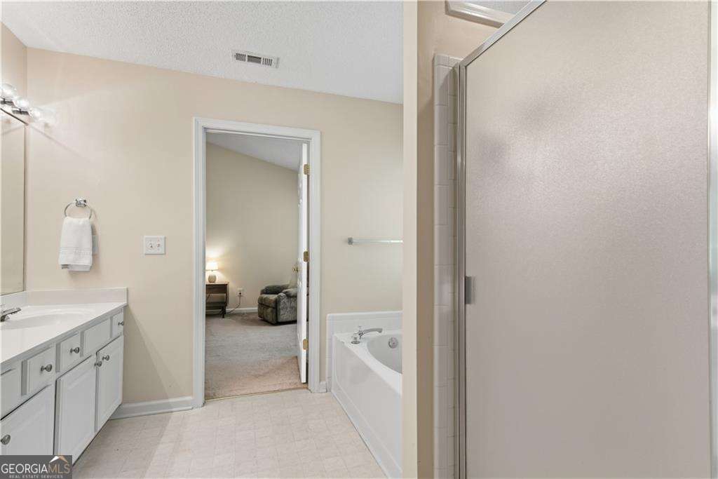 120 Regent Place Property Photo 25