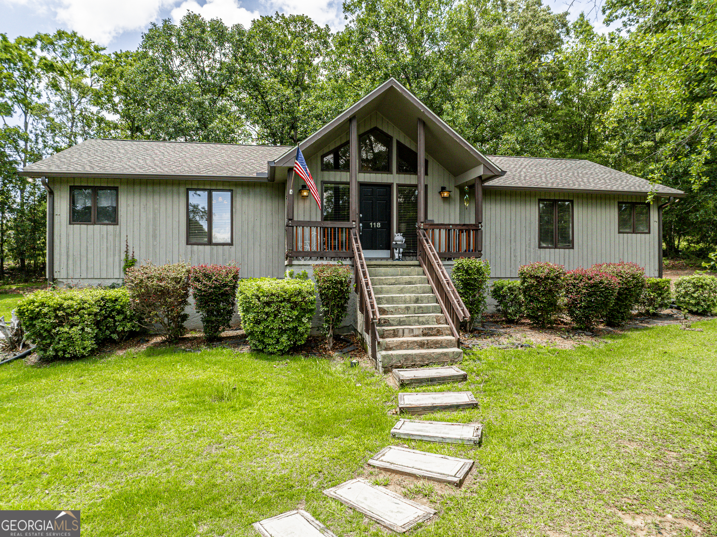118 Pinecrest Drive Ne Property Photo 4