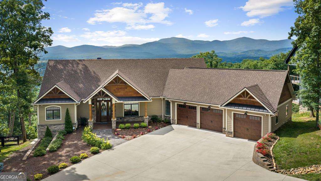 437 Winding Ridge Property Photo 1