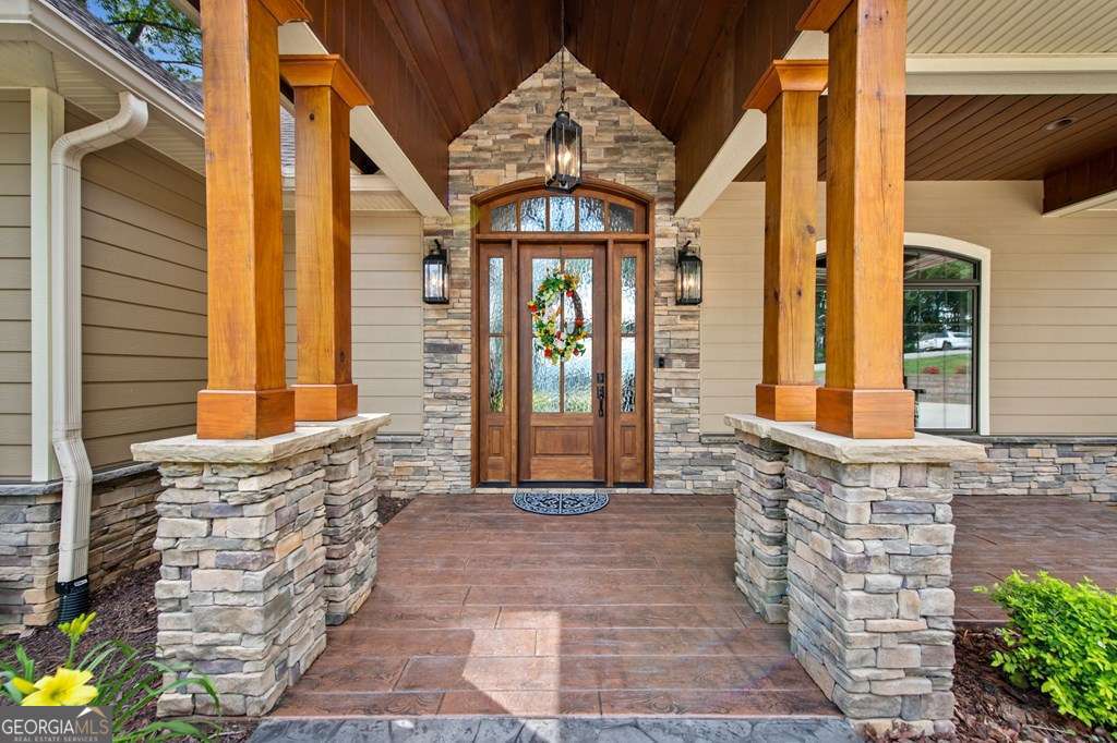437 Winding Ridge Property Photo 3