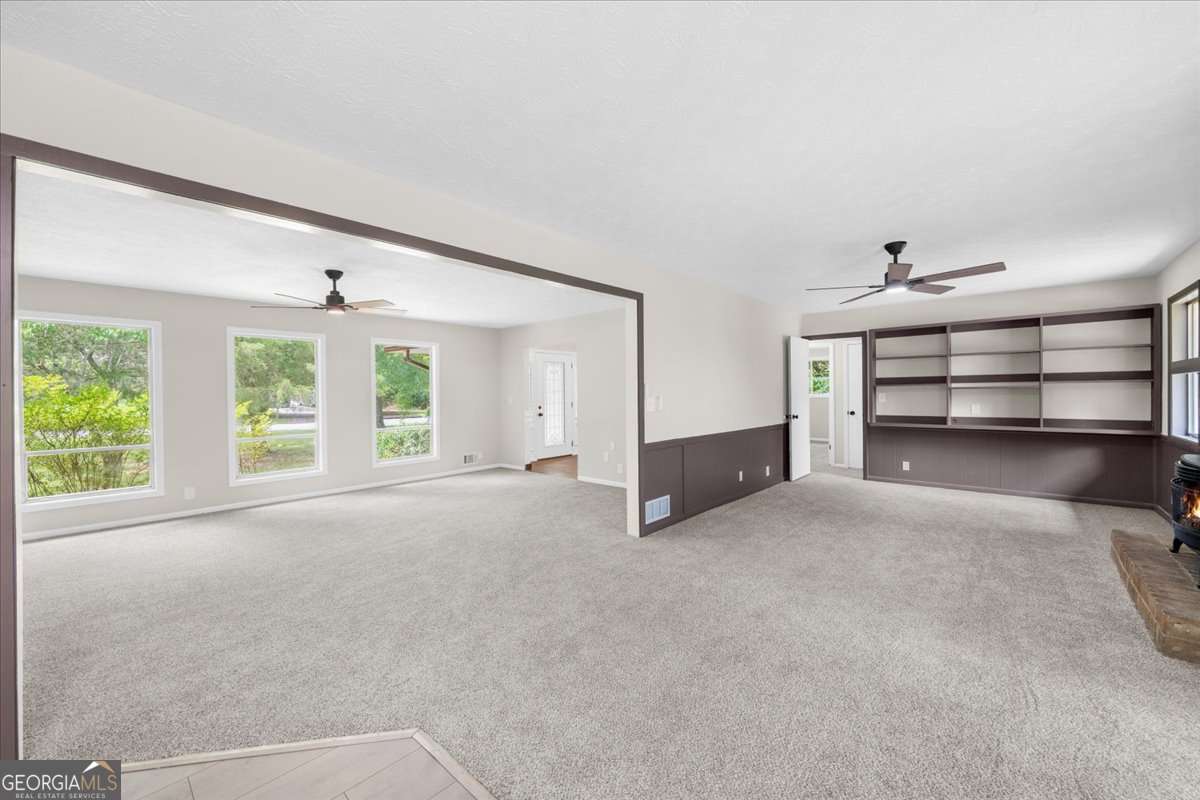 2053 Deerfield Run Property Photo 6