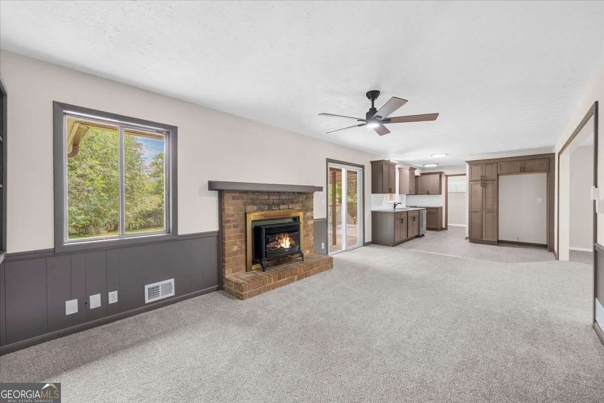2053 Deerfield Run Property Photo 12