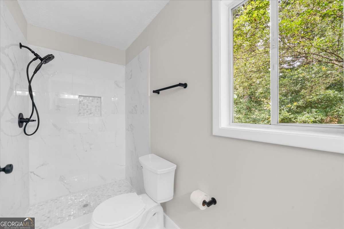 2053 Deerfield Run Property Photo 16