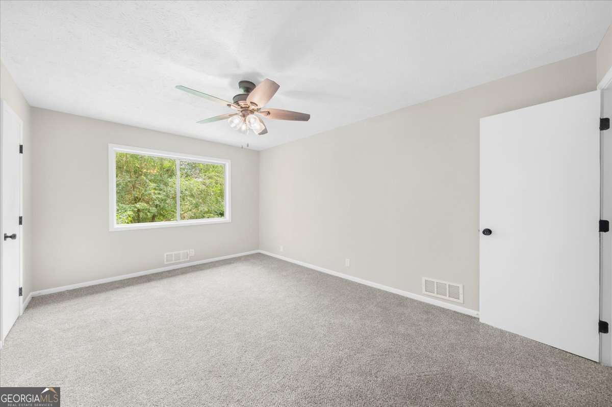 2053 Deerfield Run Property Photo 19
