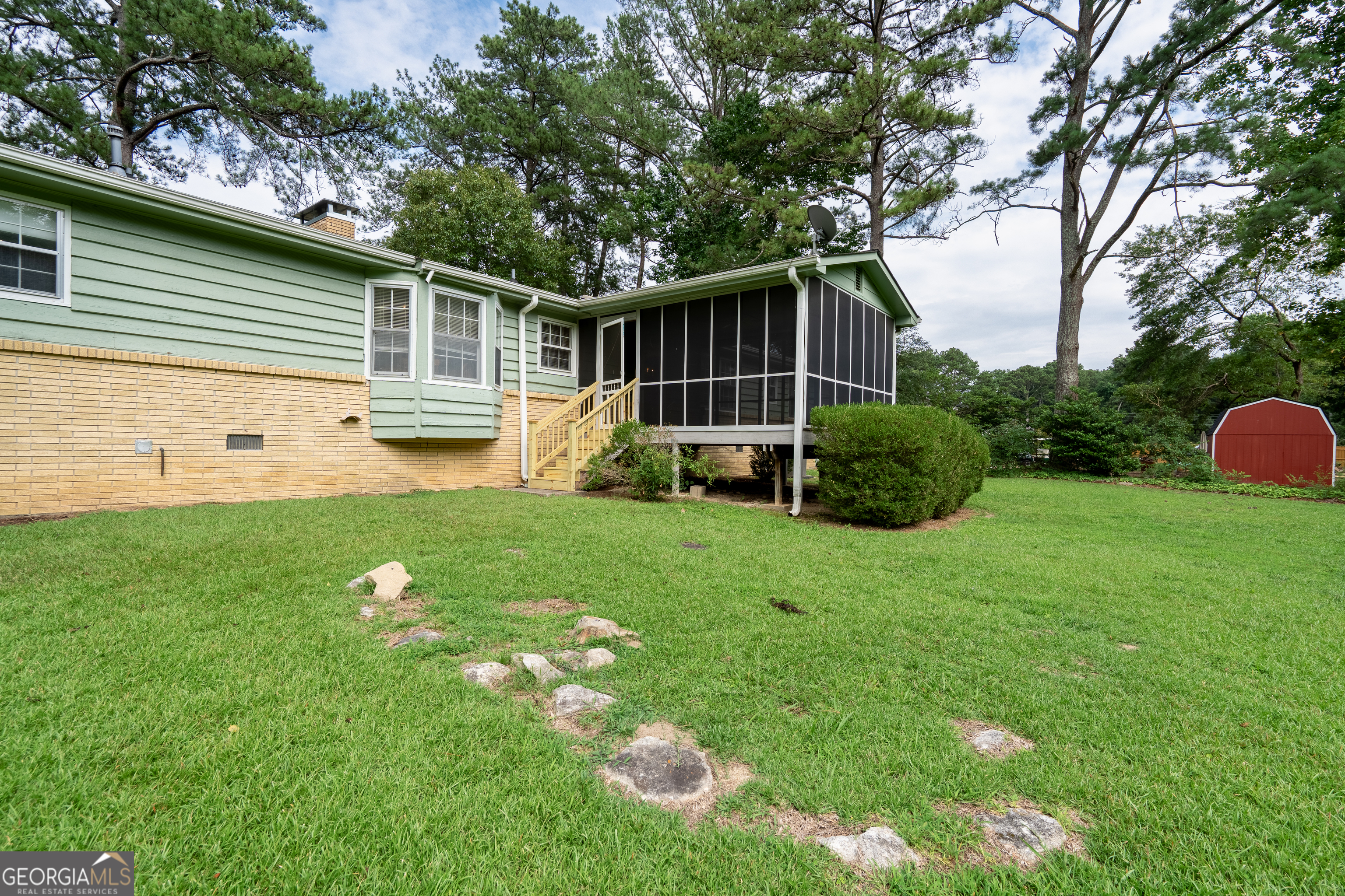 2685 Ashworth Lake Road Property Photo 1
