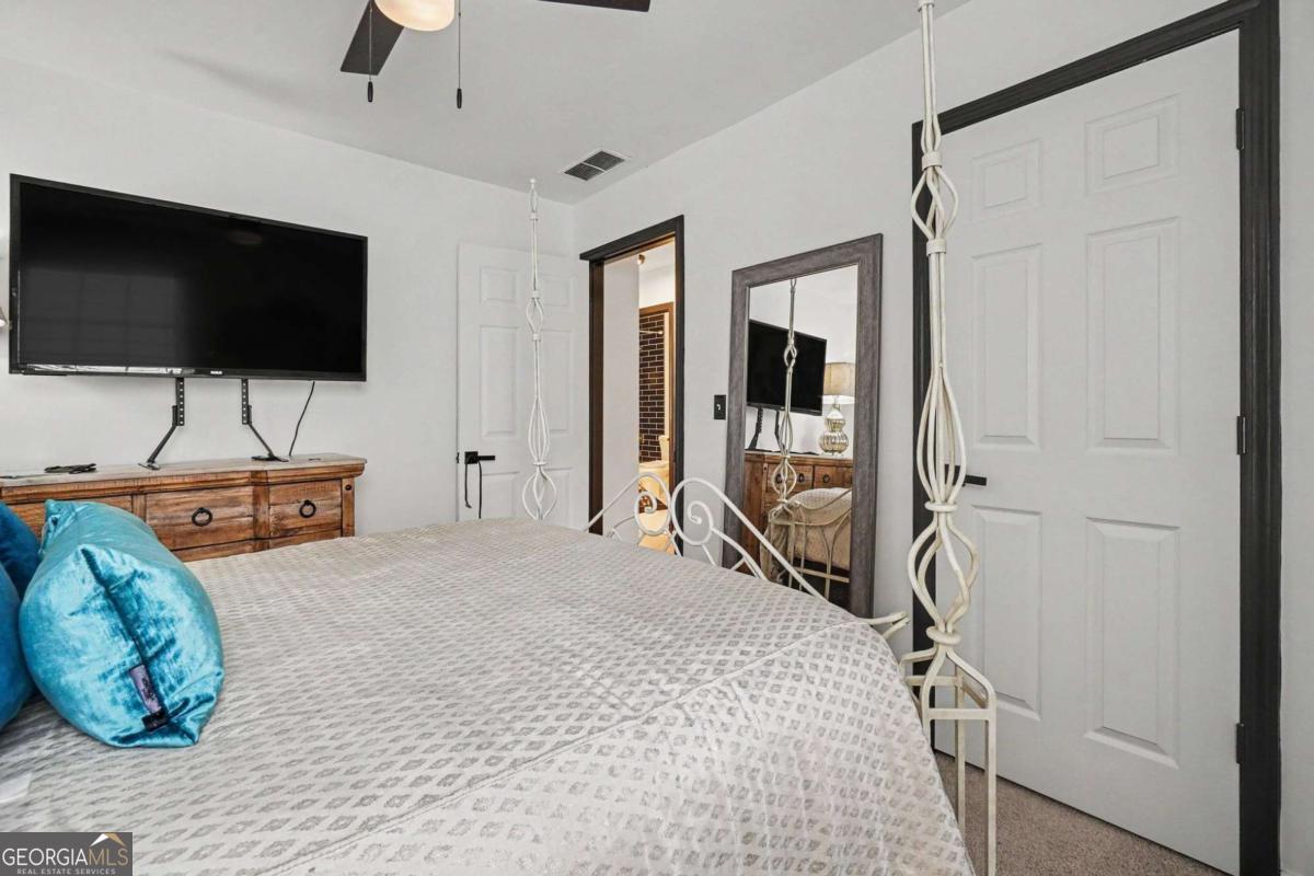 2587 Alvecot Circle Se Property Photo 21