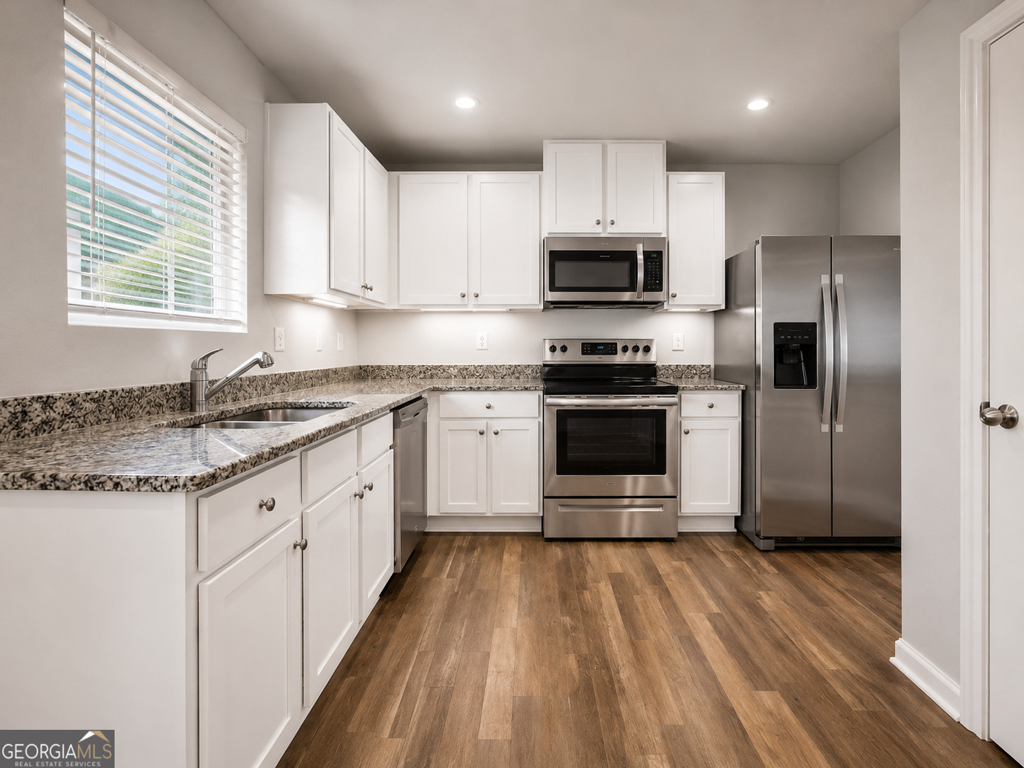 1814 Carrington Drive Property Photo 4