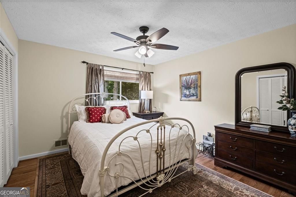 2730 Fontainebleau Drive Property Photo 23