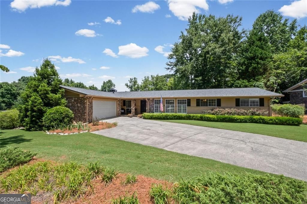 2730 Fontainebleau Drive Property Photo 36