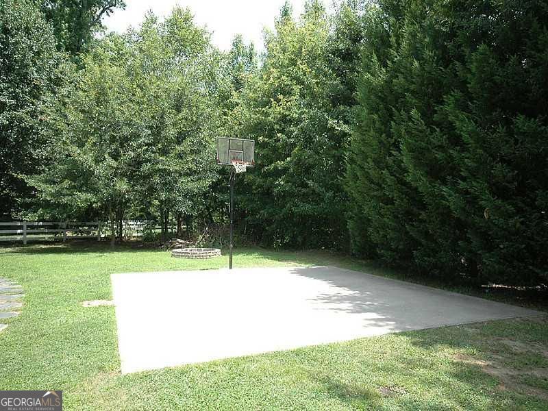 2730 Fontainebleau Drive Property Photo 47