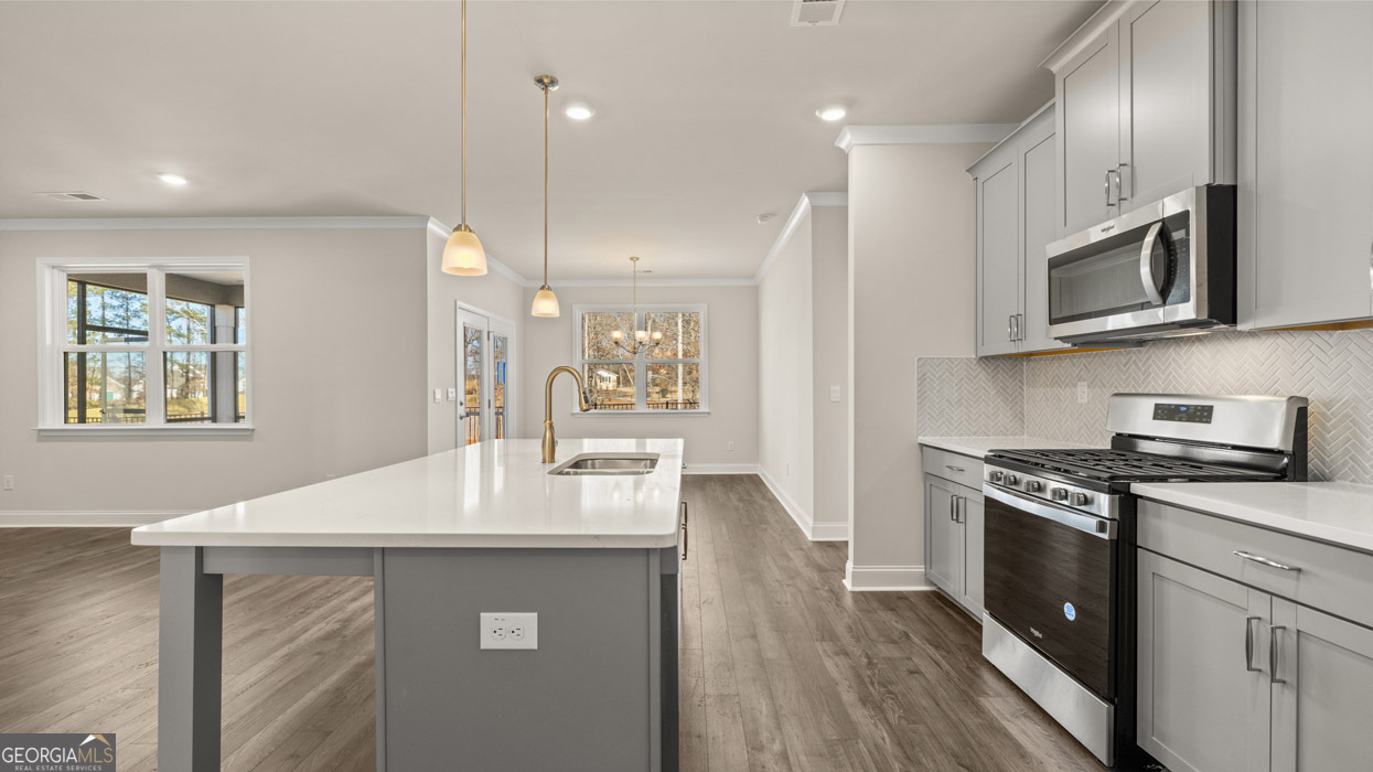 220 Parnassus Road Property Photo 8
