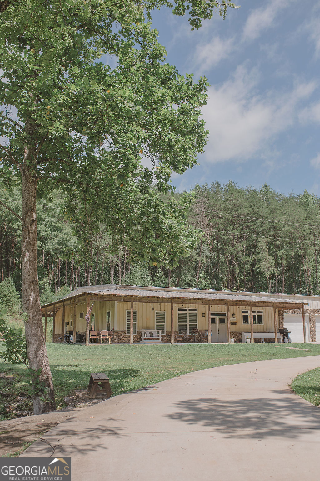 1576 Dripping Springs Road Property Photo 17