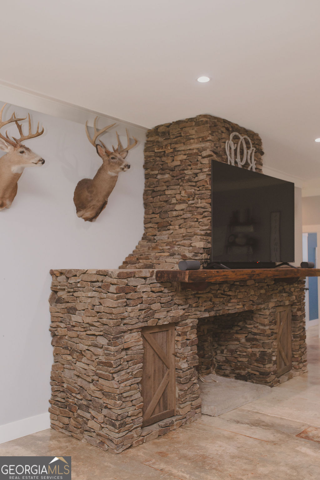 1576 Dripping Springs Road Property Photo 35