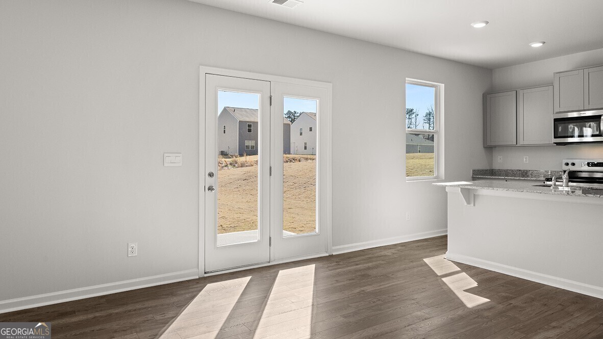 8171 Coldstream Drive Property Photo 8