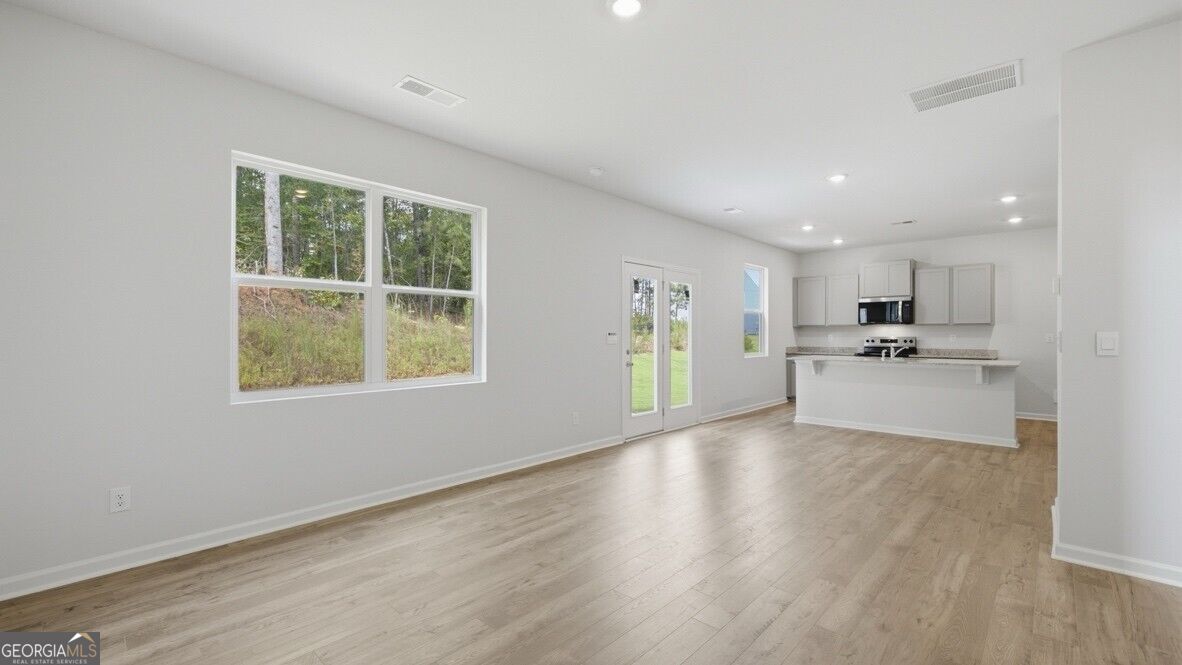 8171 Coldstream Drive Property Photo 10