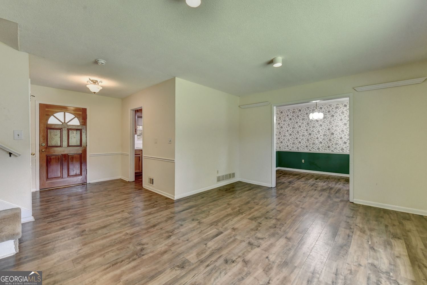 1577 Harbour Oaks Road Property Photo 8