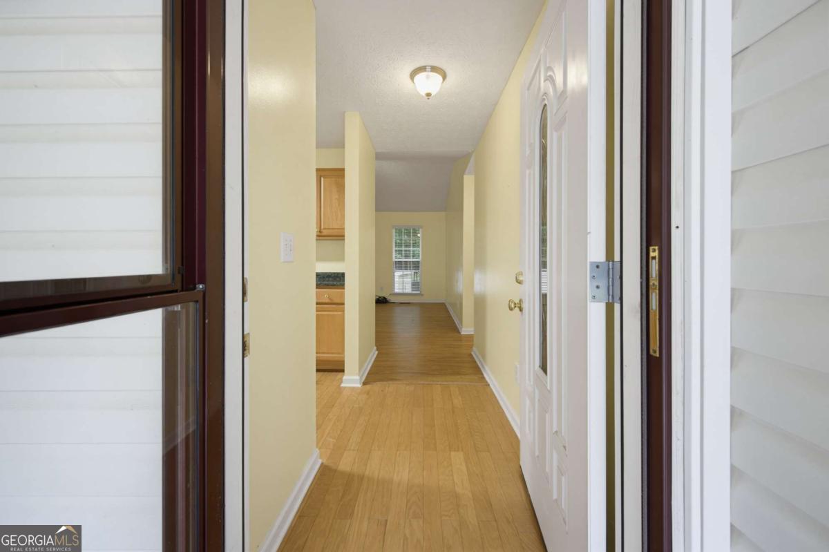 320 River Chase Drive Property Photo 4