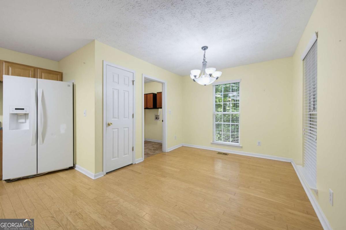 320 River Chase Drive Property Photo 9