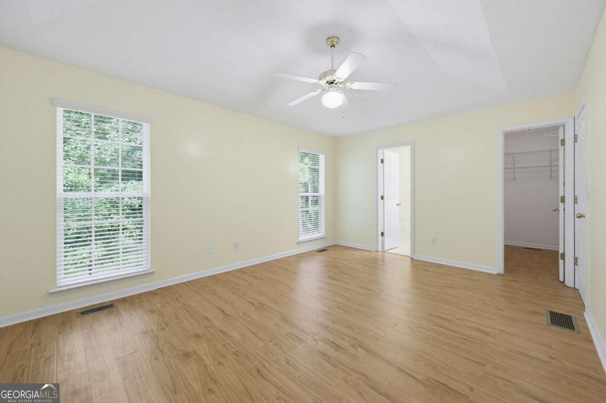 320 River Chase Drive Property Photo 15
