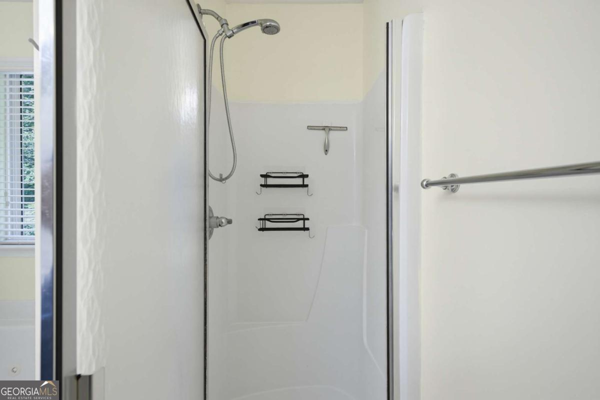 320 River Chase Drive Property Photo 17