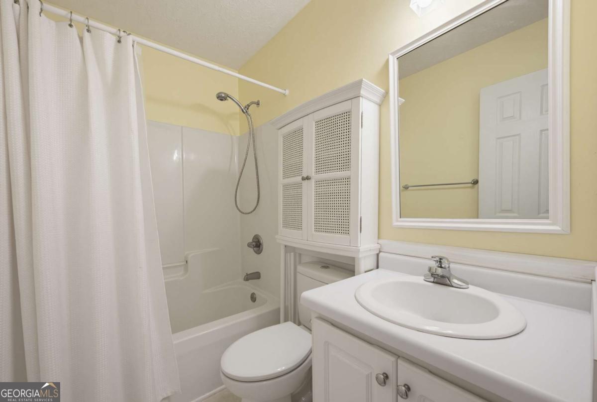 320 River Chase Drive Property Photo 23