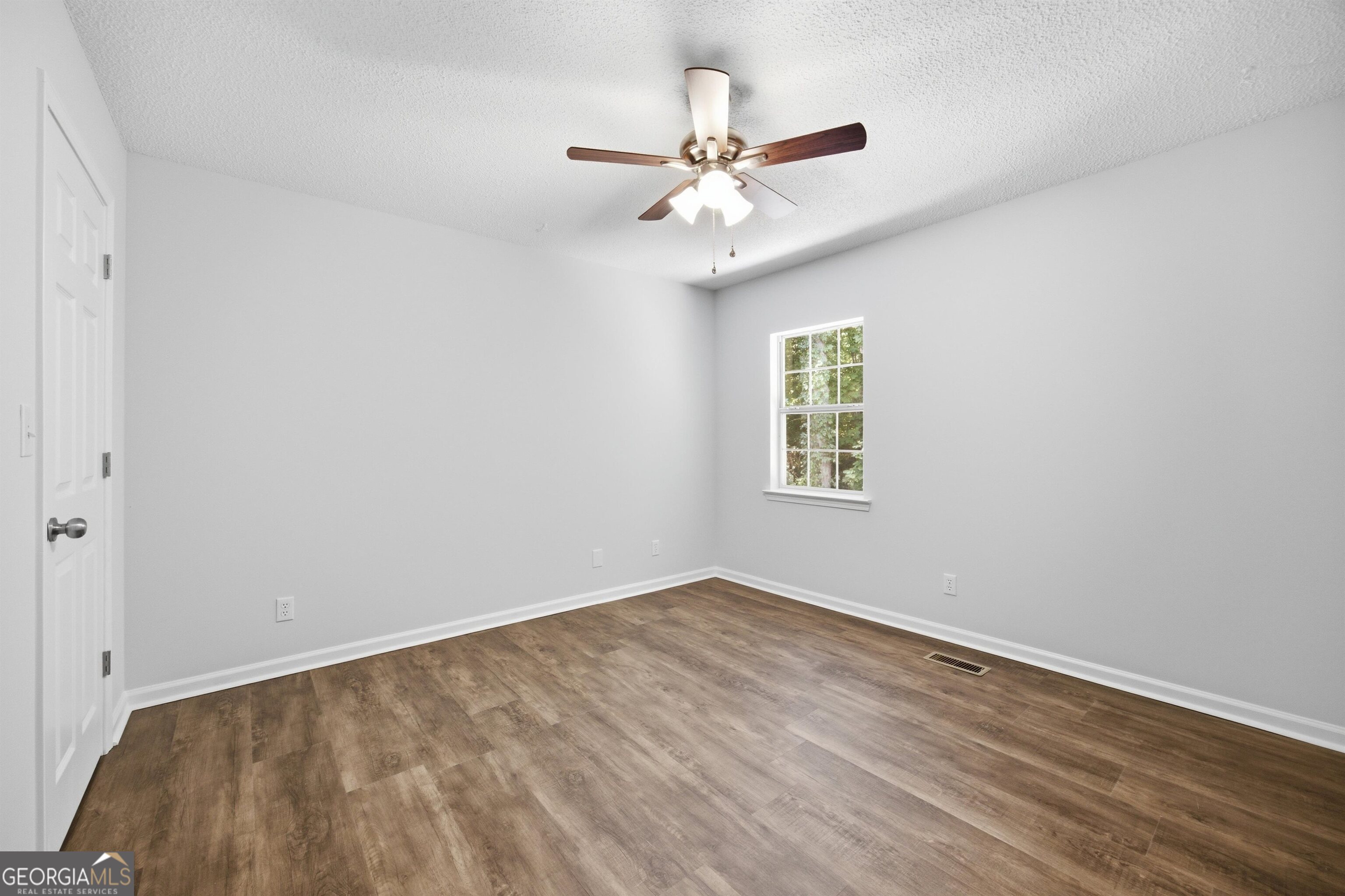 401 Live Oak Lane # 65 Property Photo 20