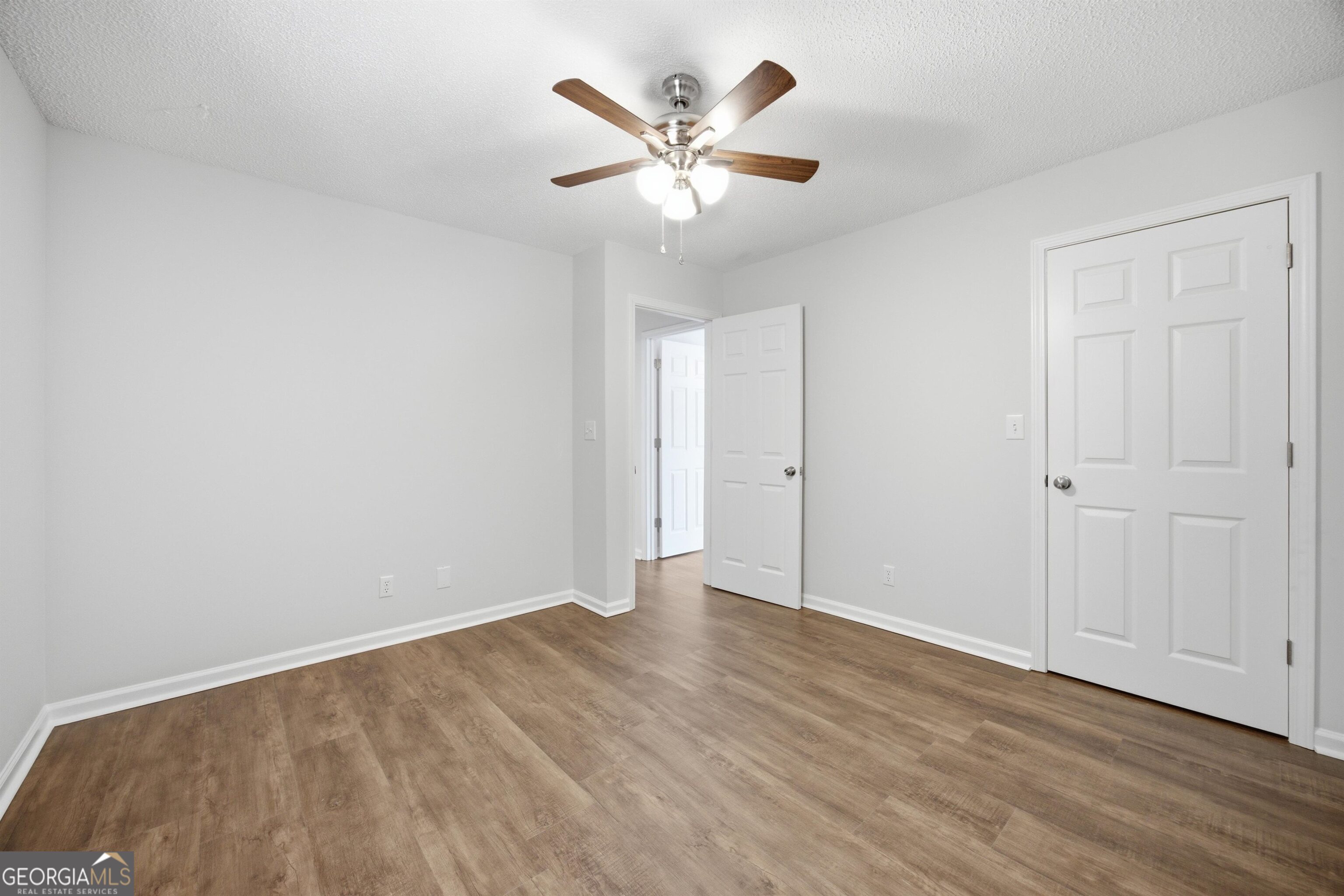 401 Live Oak Lane # 65 Property Photo 21