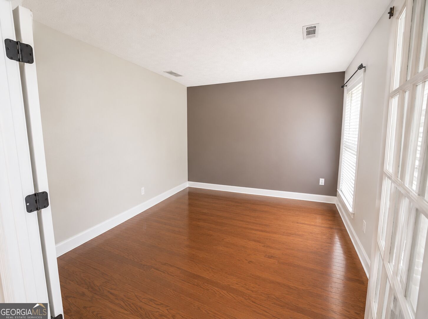 917 Ivy Brook Court Property Photo 10